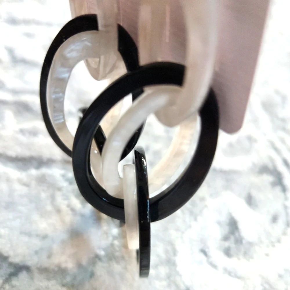 Black and White Link with Marbeling Statement Earrings - Picture 3 of 10